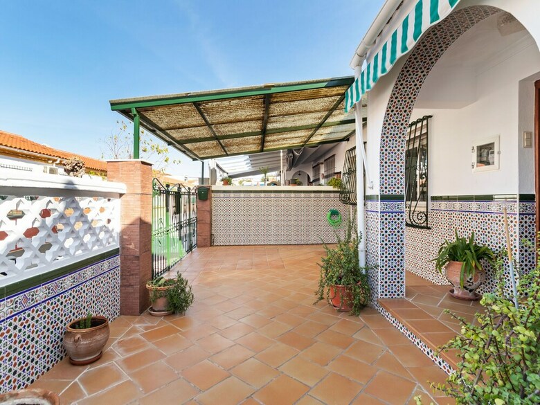 Cozy Holiday Home In M�laga Near Beach