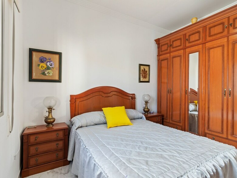 Cozy Holiday Home In M�laga Near Beach