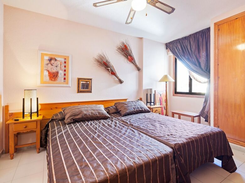 Lovely Apartment In Roquetas de Mar With Balcony