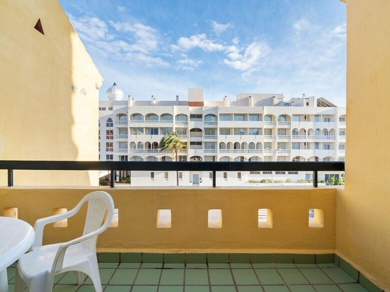 Lovely Apartment In Roquetas de Mar With Balcony