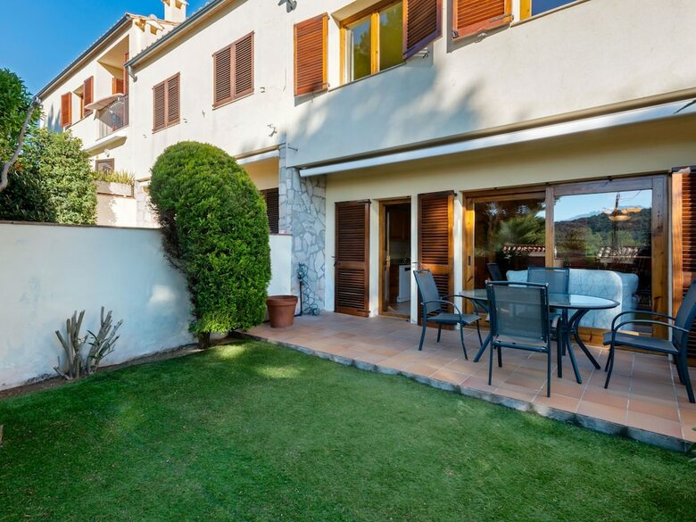 Villa Spacious Apartment In Begur With Swimming Pool
