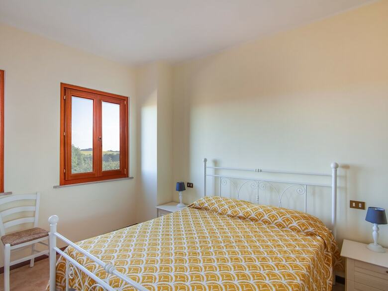Spacious Villa In Tavullia With Swimming Pool