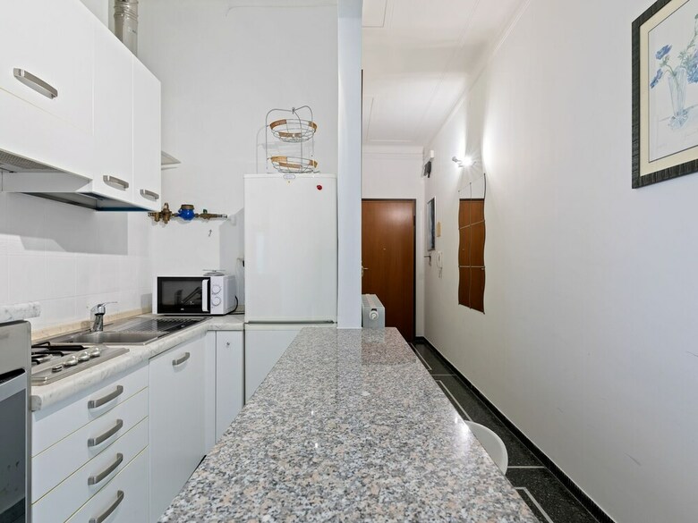 Cosy Holiday Home In Sanremo With Balcony