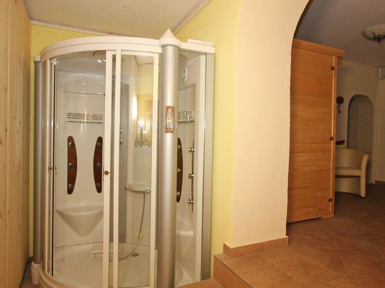 Spacious Apartment In L�ngenfeld With Sauna