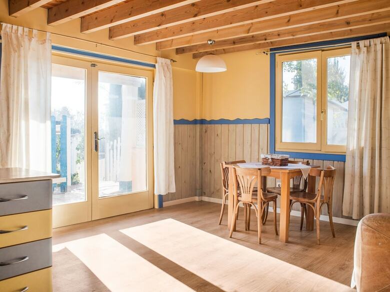 Beautiful Bungalow In Oliva With Swimming Pool