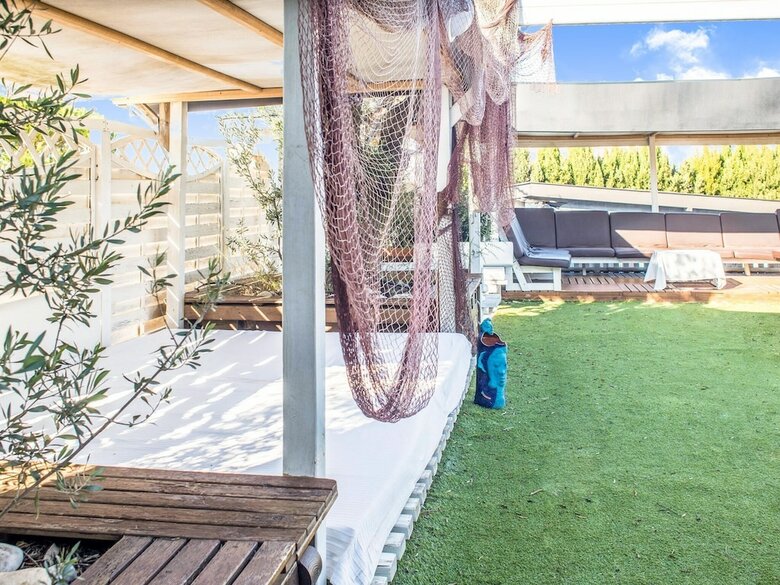 Beautiful Bungalow In Oliva With Swimming Pool