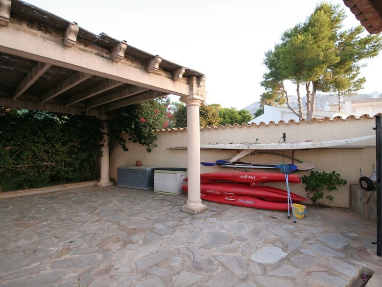 Luxurious Villa With Private Pool In Les Rotes