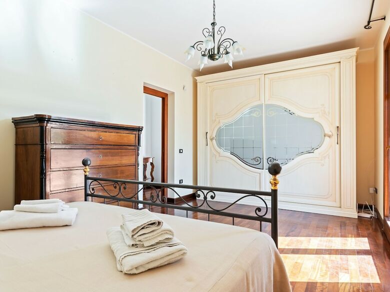Peaceful Holiday Home In Punta Milocca With Private Pool