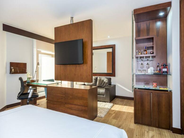 Hotel NH Collection Royal Wtc Bogot�