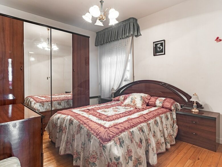 Simplistic Apartment In Villarcayo With Garden