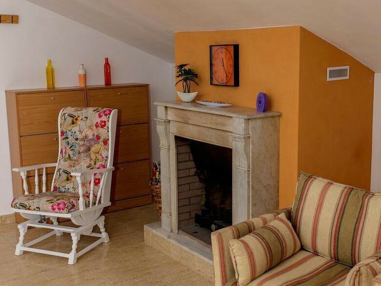 Enticing Holiday Home In Cutiellos With Garden