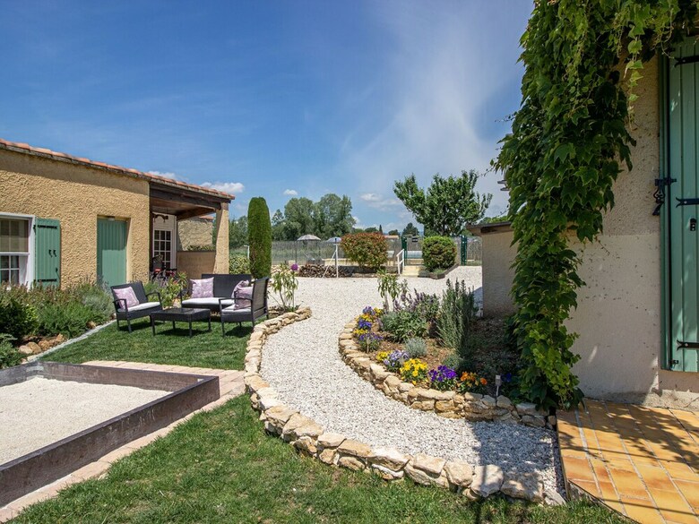 Lush Villa In Gargas With Private Swimming Pool