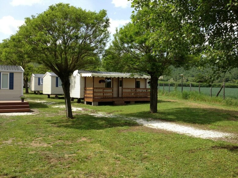 Attractive Chalet In Bracciano With Swimming Pool