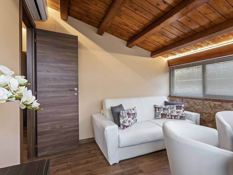 Villa Cosy Apartment In Messina With Balcony
