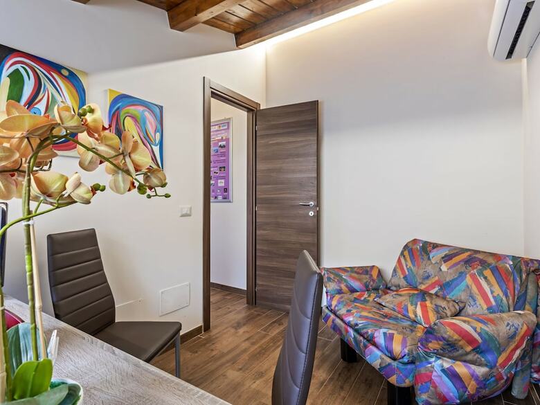 Villa Cosy Apartment In Messina With Balcony