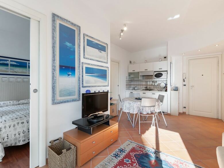 Attractive Apartment In Sanremo With Balcony
