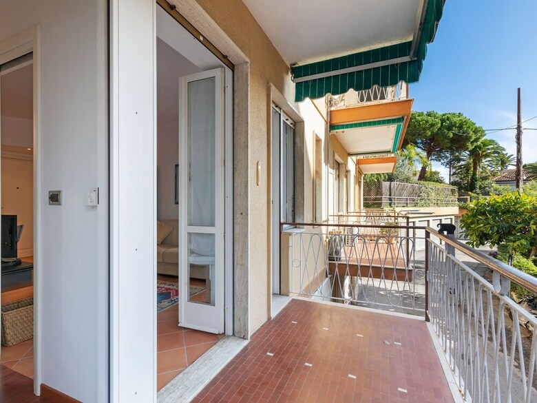 Attractive Apartment In Sanremo With Balcony