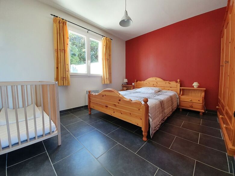 Quaint Holiday Home In Languedoc-roussillon With Pool