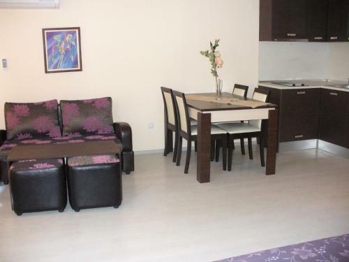 Aparthotel Rose Garden Omax Hotel Apartments