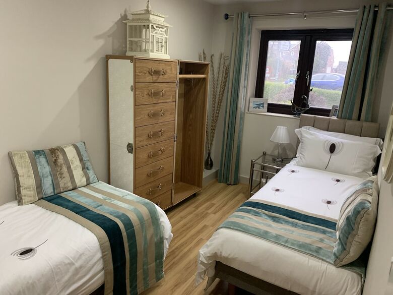 King Canute Apartment - Crown Lettings