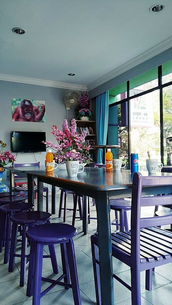 Hostal Step In Lodge - Hostel