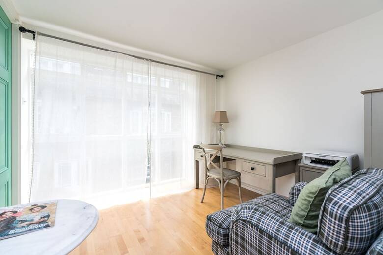 3bd Mews House With Courtyard In Kew