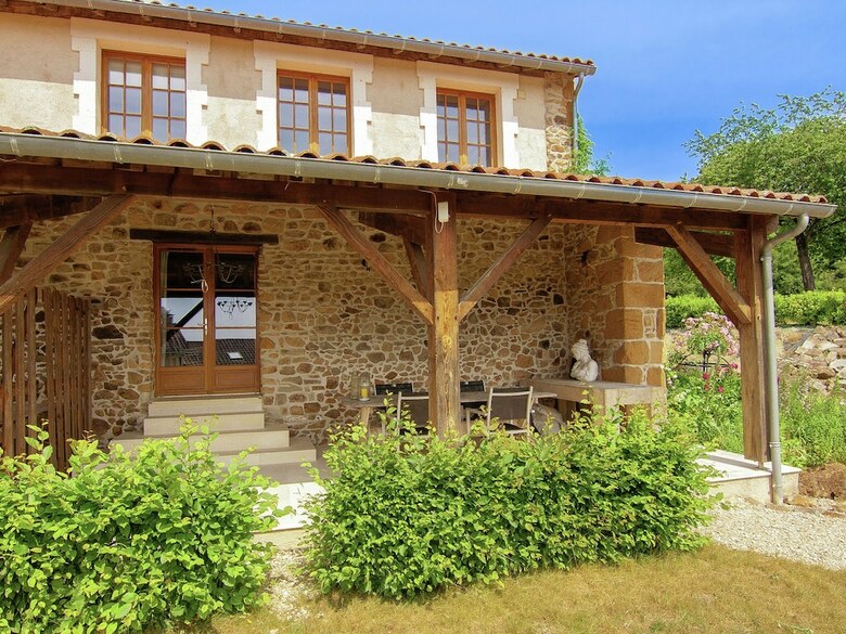 Gorgeous Holiday Home In Roussines With Terrace