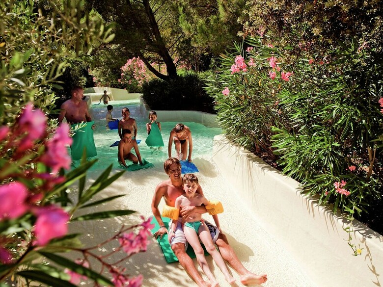 Comfortable Apartment Located In Authentic Provencal Village