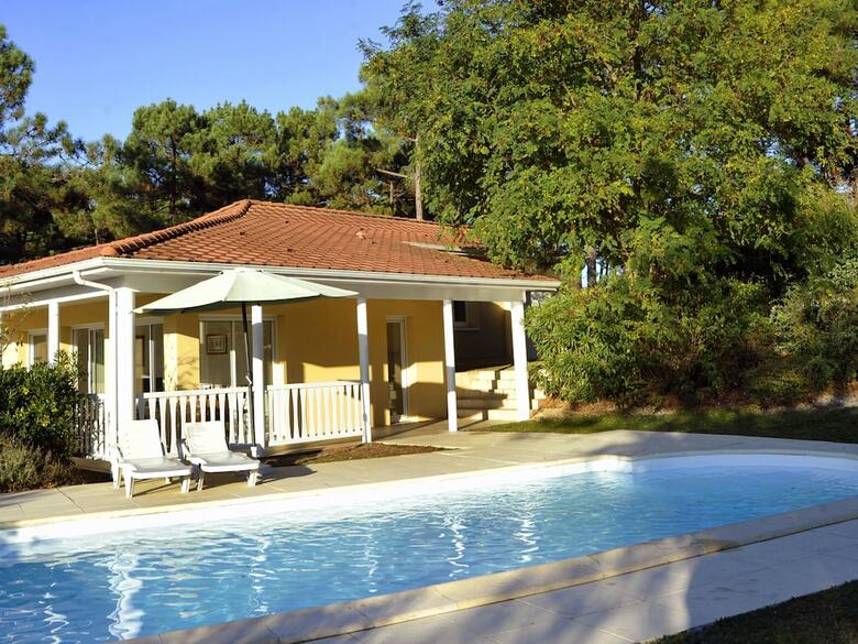 Beautiful Villa With A Private Pool Behind The Dunes