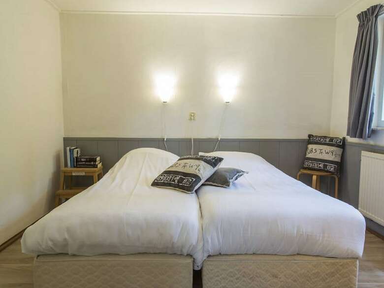 Comfortable Bungalow With A Tree House Box Bed On The Veluwe