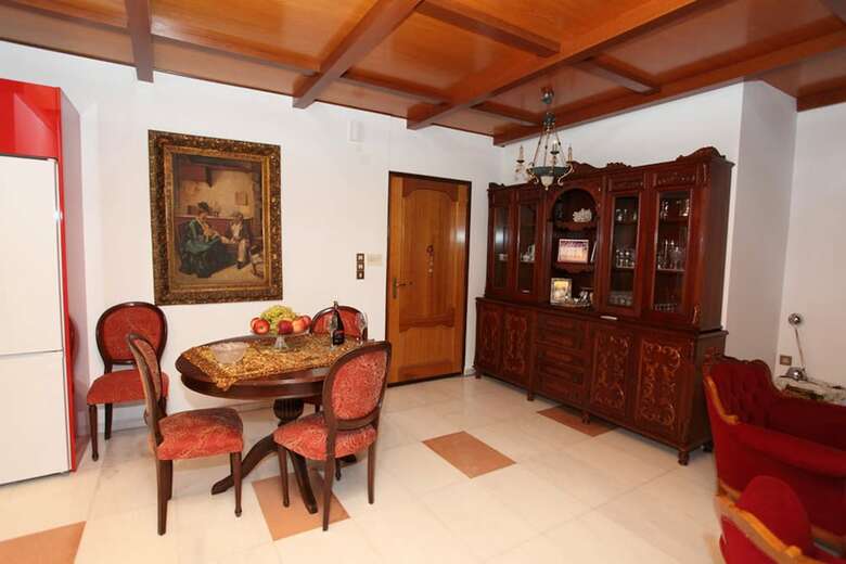 Nilly's Central Luxury Apartments