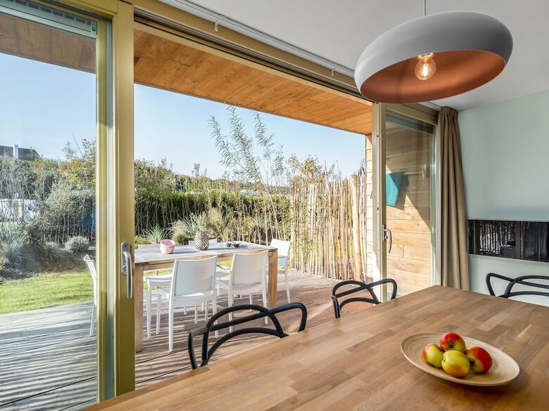 Luxurious Holiday Home With Dishwasher, 200 M From The Beach