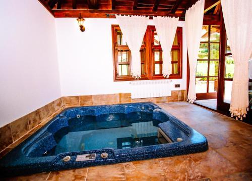 Sharlopova Guest House