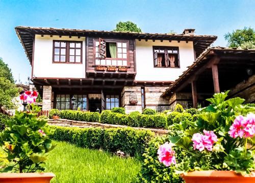 Sharlopova Guest House