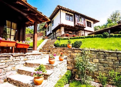 Sharlopova Guest House
