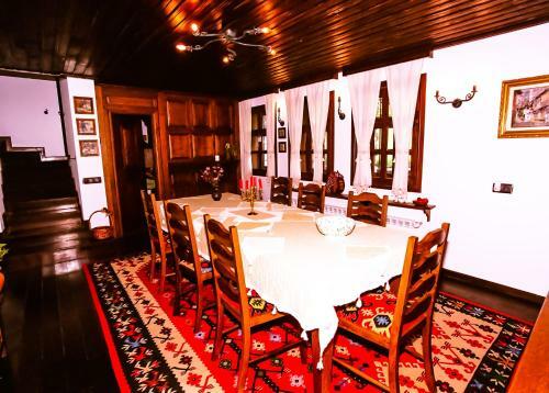 Sharlopova Guest House