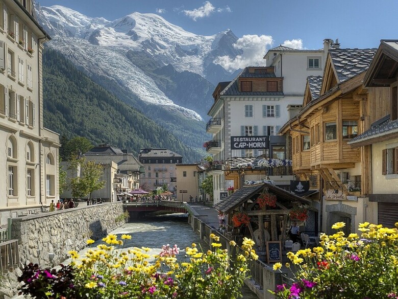Chalet With High-end Services Just 150 M From The Ski Slopes