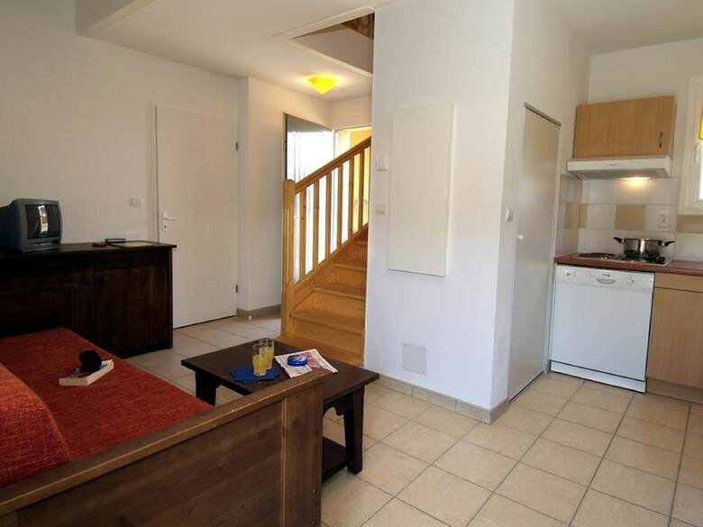 Furnished Apartment In Prayssac With Terrace