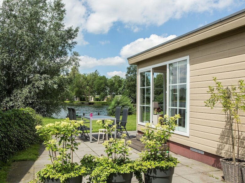 Comfortable Chalet With Wifi, Located In Green Twente