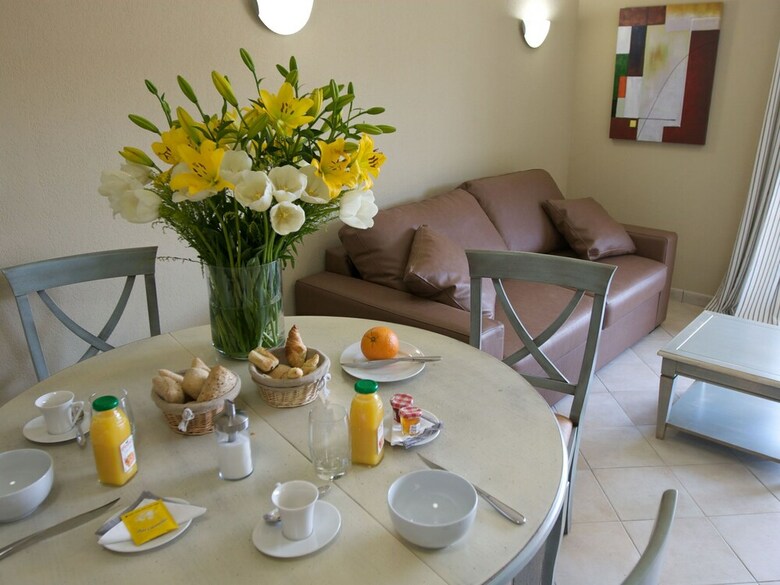 Villa Comfortable Studio With Dishwasher In The Middle Of Provence