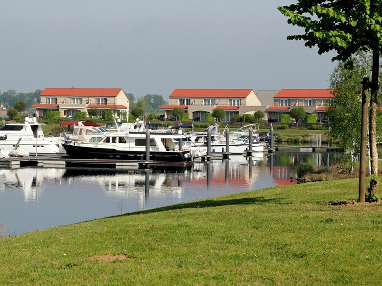 Comfortable House With A View On The Harbor, In A Water Area