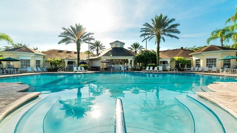 Villa 8176 Fan Palm Way