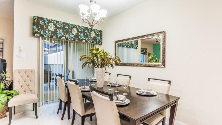 Villa 4805 Brier Rose Lane
