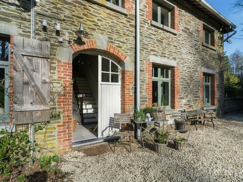Spacious Cottage In Namur With Backyard And Large Garden