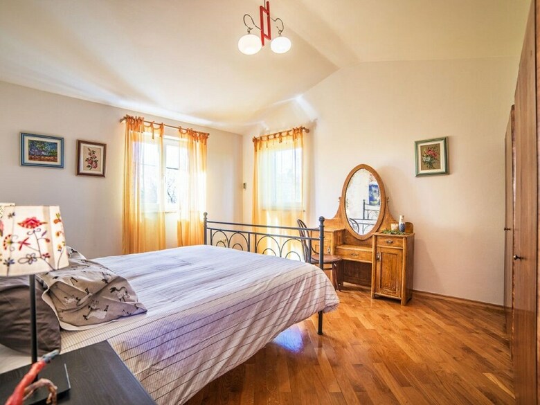 Peaceful Holiday Home In Umag With Swimming Pool