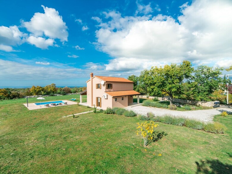 Detached Villa With Private Pool And Large Garden, In A Quiet Area