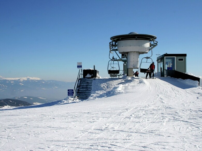 Cozy Chalet With Near Ski Area In Klippitzt�rl