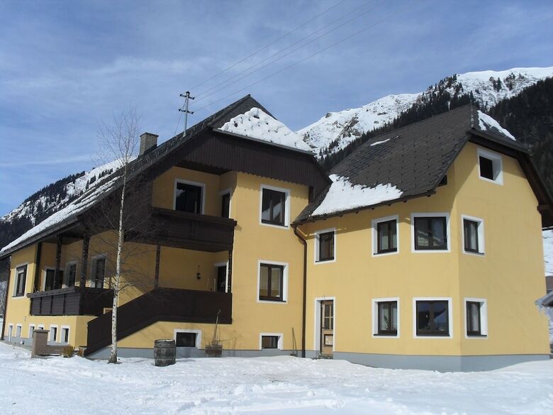 Spacious Apartment Near Ski Area In Pusterwald