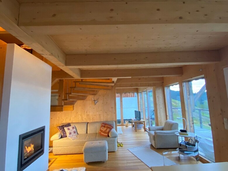 Luxury Chalet In Klippitzt�rl With Ski Storage