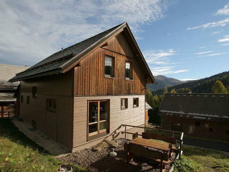 Spacious Chalet In Turracherhohe With Sauna